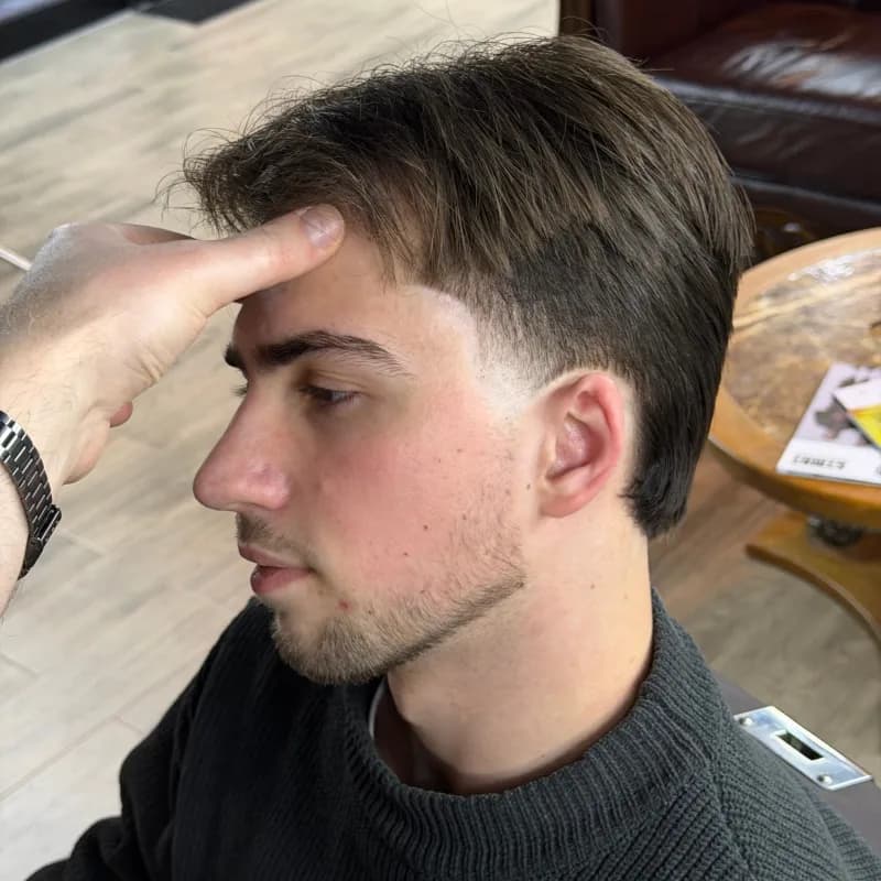 Frisor barbershop haircut
