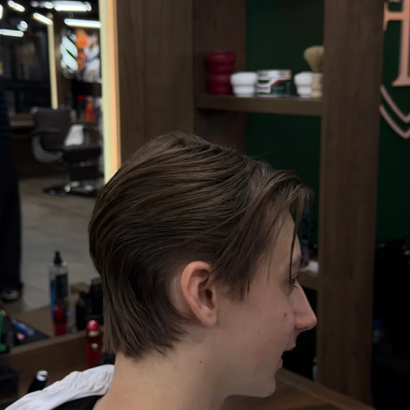 Frisor barbershop haircut